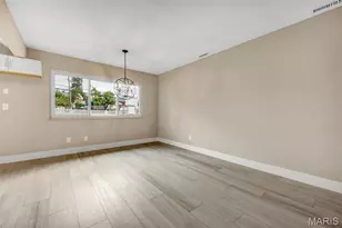 9111 Villaridge Ct, Saint Louis, MO 63123 - Photo 6