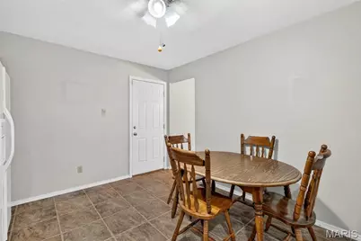 14450 Avocado Lane, Florissant, MO 63034 - Photo 22