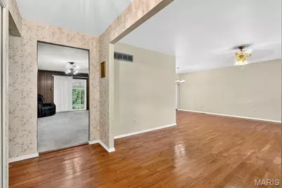 14450 Avocado Lane, Florissant, MO 63034 - Photo 6