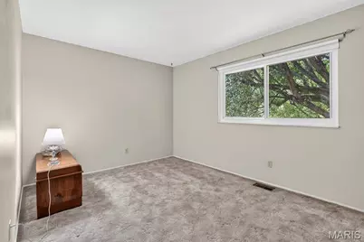 14450 Avocado Lane, Florissant, MO 63034 - Photo 36