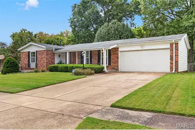 14450 Avocado Lane, Florissant, MO 63034 - Photo 2