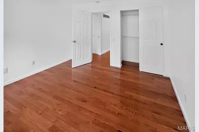 1939 Pickfair Drive, Saint Louis, MO 63146 - Photo 16