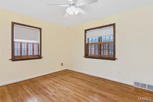 6617 E Yorkshire Dr, Affton, MO 63123 - Photo 18