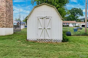 6617 E Yorkshire Dr, Affton, MO 63123 - Photo 32