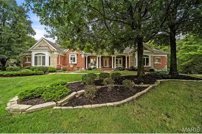17712 Sugarberry Court, Chesterfield, MO 63005 - Photo 2