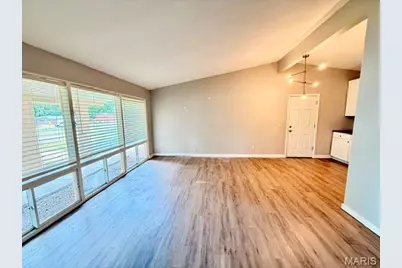 2320 Saint Catherine Street, Florissant, MO 63033 - Photo 8