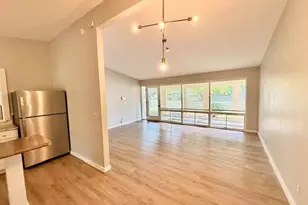 2320 St Catherine St, Florissant, MO 63033 - Photo 10