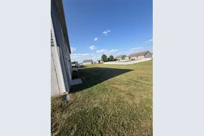 440 Rocky Mountain Drive, Troy, MO 63379 - Photo 2