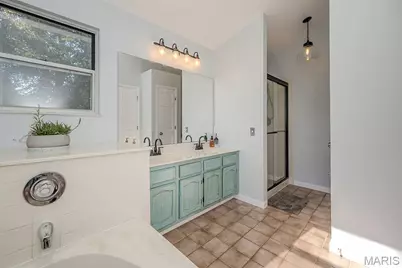 1826 Red Clover Drive, Florissant, MO 63031 - Photo 32