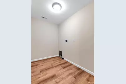 609 S 2nd Street, Pacific, MO 63069 - Photo 14