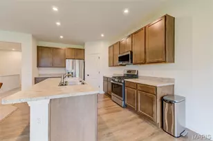 327 Dalriada Blvd, O'Fallon, MO 63368 - Photo 6