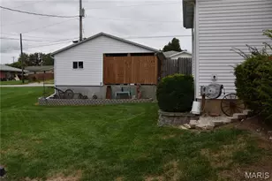 523 W Olive St, Palmyra, MO 63461 - Photo 8