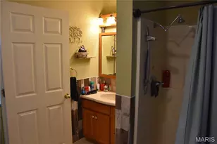 523 W Olive St, Palmyra, MO 63461 - Photo 16