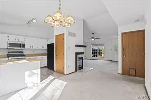 2518 Barrett Pl Dr, Ballwin, MO 63021 - Photo 10