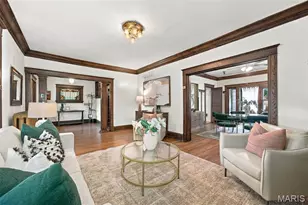 7043 Pershing Ave, University City, MO 63130 - Photo 10