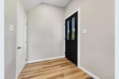 8101 Ellerton Avenue, Unincorporated, MO 63114 - Photo 8