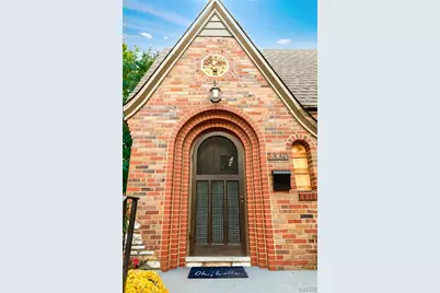 7330 Shaftesbury Avenue, University City, MO 63130 - Photo 2