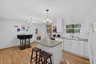 11974 Brookmont Dr, Maryland Heights, MO 63043 - Photo 12