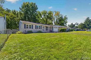 11974 Brookmont Dr, Maryland Heights, MO 63043 - Photo 4