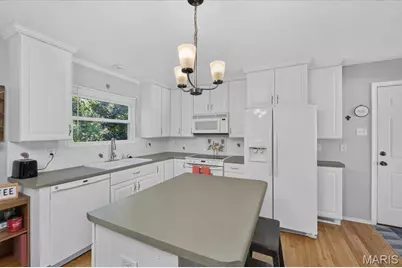 11974 Brookmont Drive, Maryland Heights, MO 63043 - Photo 14