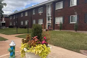 5601 Dewey Ave, Saint Louis, MO 63116 - Photo 1