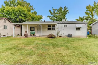 11912 McKelvey Gardens Drive, Maryland Heights, MO 63043 - Photo 4
