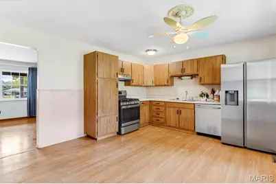 11912 McKelvey Gardens Drive, Maryland Heights, MO 63043 - Photo 10