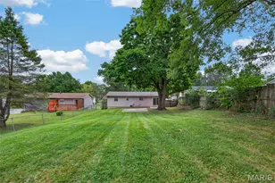 1129 Yorktown Dr, Saint Charles, MO 63303 - Photo 40