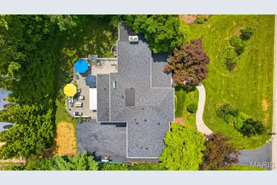 8 Granada Way, Ladue, MO 63124 - Photo 48