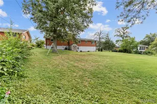 10621 Rebecca Dr, Saint Louis, MO 63128 - Photo 38