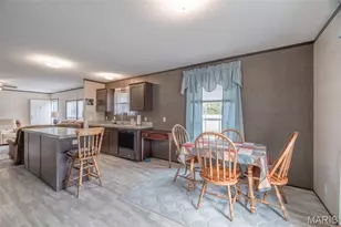 26039 Rynelle Dr, Wright City, MO 63390 - Photo 10