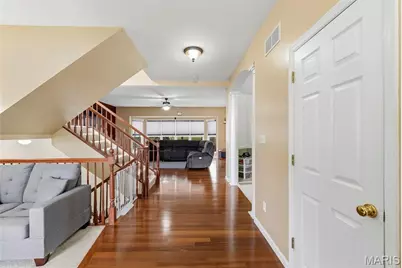 10 Ashbury Crossing Court, Florissant, MO 63034 - Photo 8