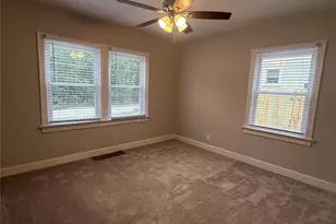260 N Locust St, Hannibal, MO 63401 - Photo 14