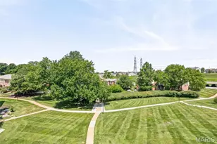 1411 Willow Brook Cove, Saint Louis, MO 63146 - Photo 10