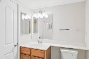 1411 Willow Brook Cove, Saint Louis, MO 63146 - Photo 6