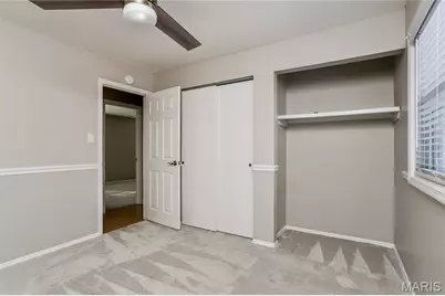 15027 Isleview Drive, Chesterfield, MO 63017 - Photo 12