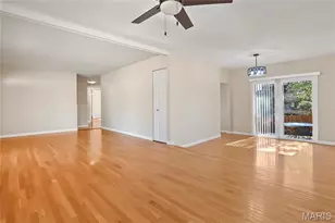4322 Heinle Dr, Saint Louis, MO 63129 - Photo 4