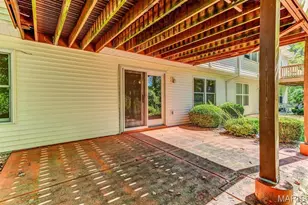 18 Country Bluff Ct, Saint Charles, MO 63301 - Photo 38