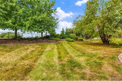 1817 Majestic Oaks Drive, Wentzville, MO 63385 - Photo 36