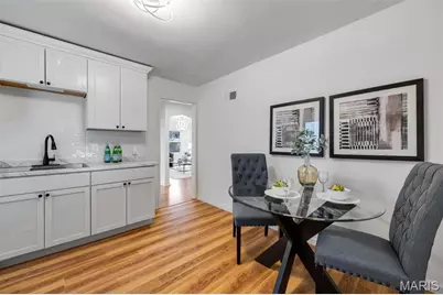 4503 Tholozan Avenue, Saint Louis, MO 63116 - Photo 8