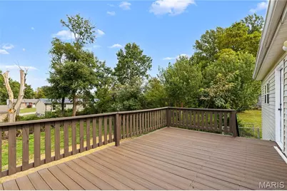 10591 Clarendon Avenue, Saint Louis, MO 63114 - Photo 22