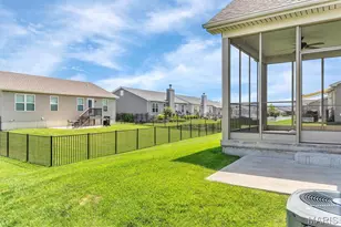 405 Copperfield Ct, Saint Charles, MO 63301 - Photo 6