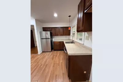 1129 June Avenue, Unincorporated, MO 63138 - Photo 2