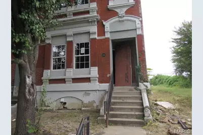 2926 James Cool Papa Bell Avenue, Saint Louis, MO 63106 - Photo 1