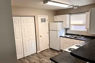 206 Kronos Dr, De Soto, MO 63020 - Photo 2