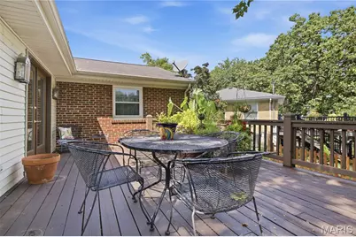 8712 Bridgeport Avenue, Brentwood, MO 63144 - Photo 8