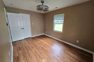9765 Vickie Pl, Saint Louis, MO 63136 - Photo 10