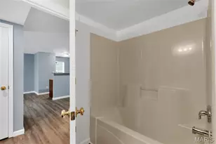 9102 Spring Creek Ln, O'Fallon, MO 63368 - Photo 16
