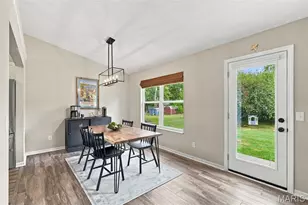 6 S Perry Cir, O'Fallon, MO 63366 - Photo 8
