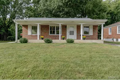 2121 Elm Street, Saint Charles, MO 63301 - Photo 1